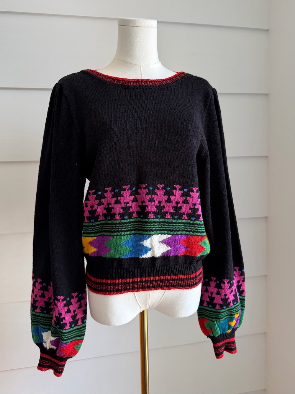 Vintage Umi Collection by Anne Crimmins Black Graphic Statement Knit Sweater